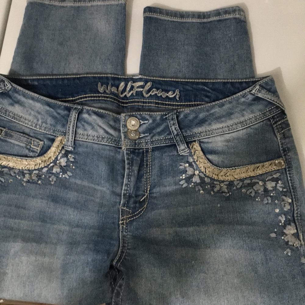 Wallflower Embroidered Studded Jeans (new no tags)